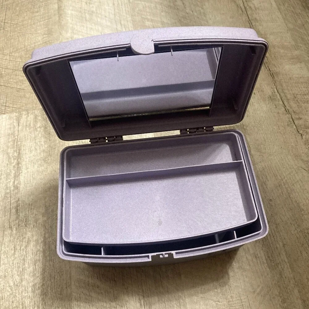 Vintage 90s Caboodles Pretty in Petite Lavender Case #2720